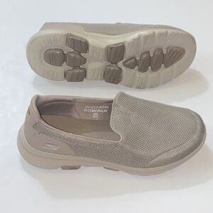 SKECHERS AIR COOLED GOGA MAT GOWALK 5 WOMEN SHOES SIZE 10
